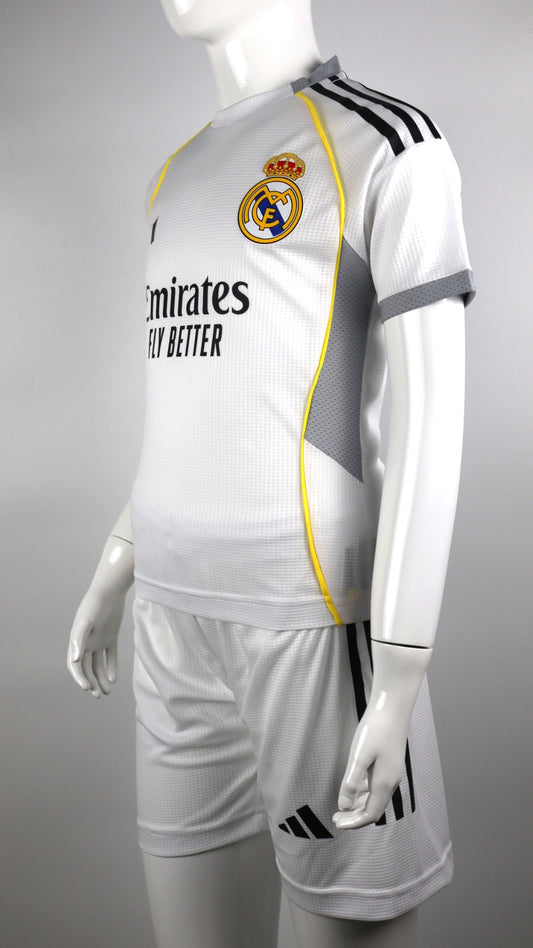 تشكيلة ريال مدريد 2026  . كيليان مبابي رقم 10